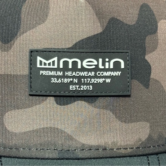 EUC Melin Odyssey Hydro SZ 58 CM Stacked Snapback Mesh Hat Black Camo Mesh - Picture 8 of 8